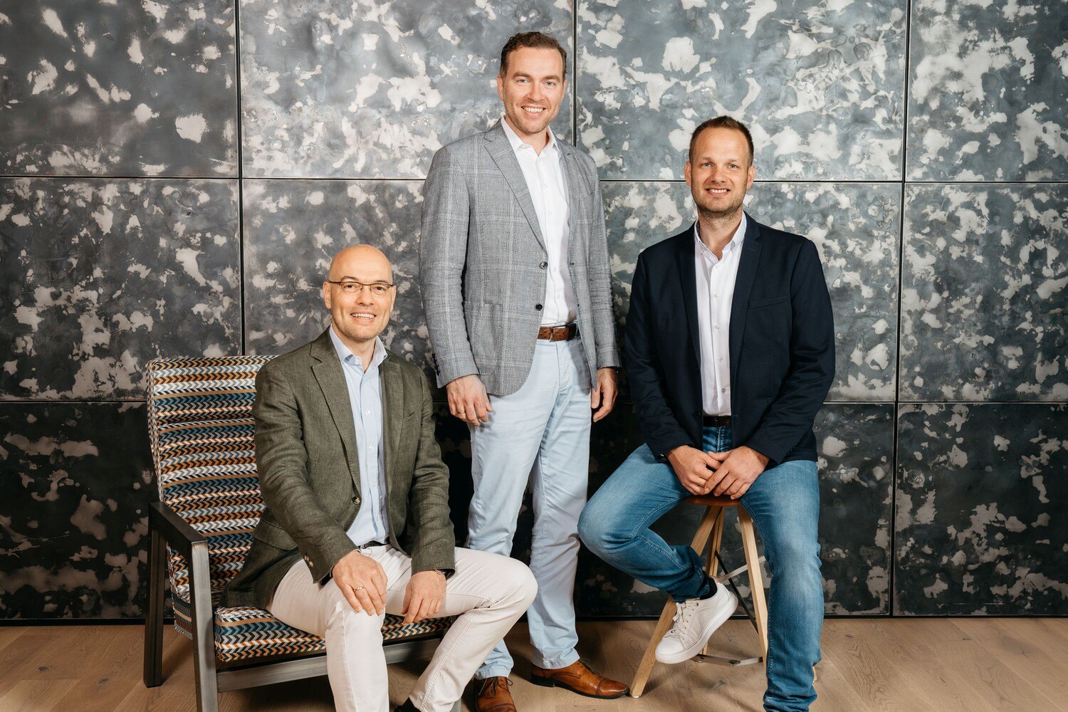 CFO & Co-Founder Alexander Komarek, CEO & Co-Founder Benedikt Komarek und Geschäftsführer Markus Marth (von links) © Schani Hotels/Gregor Hofbauer