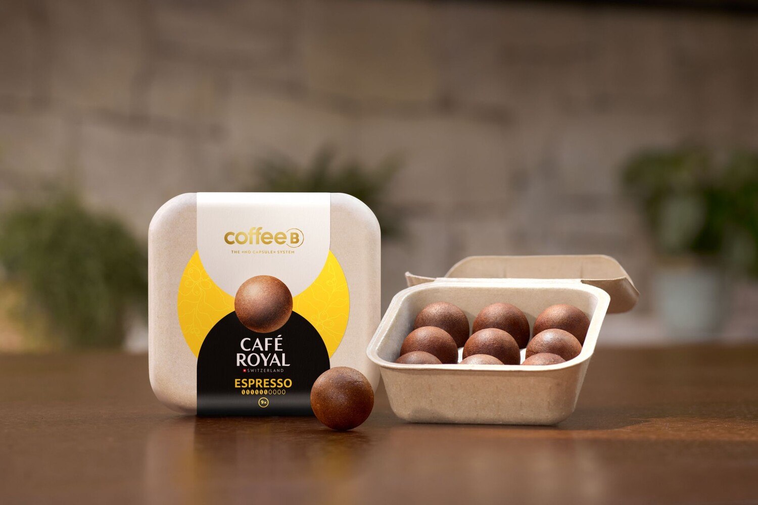 Von der Idee bis zur Marktreife hat es fünf Jahre gedauert. Jetzt soll der Coffee Ball die klassische Kapsel ablösen. Die Markteinführung in Österreich erfolgt frühestens 2023. © Coffee Ball